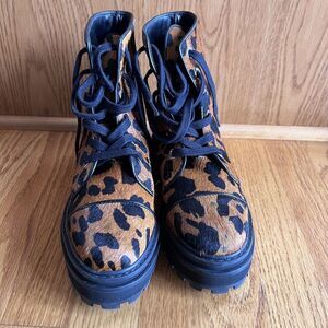 SCHUTZ Maylova Leopard Combat Boot Lugged Calf Hair Lace‎ Up Women's 6B
